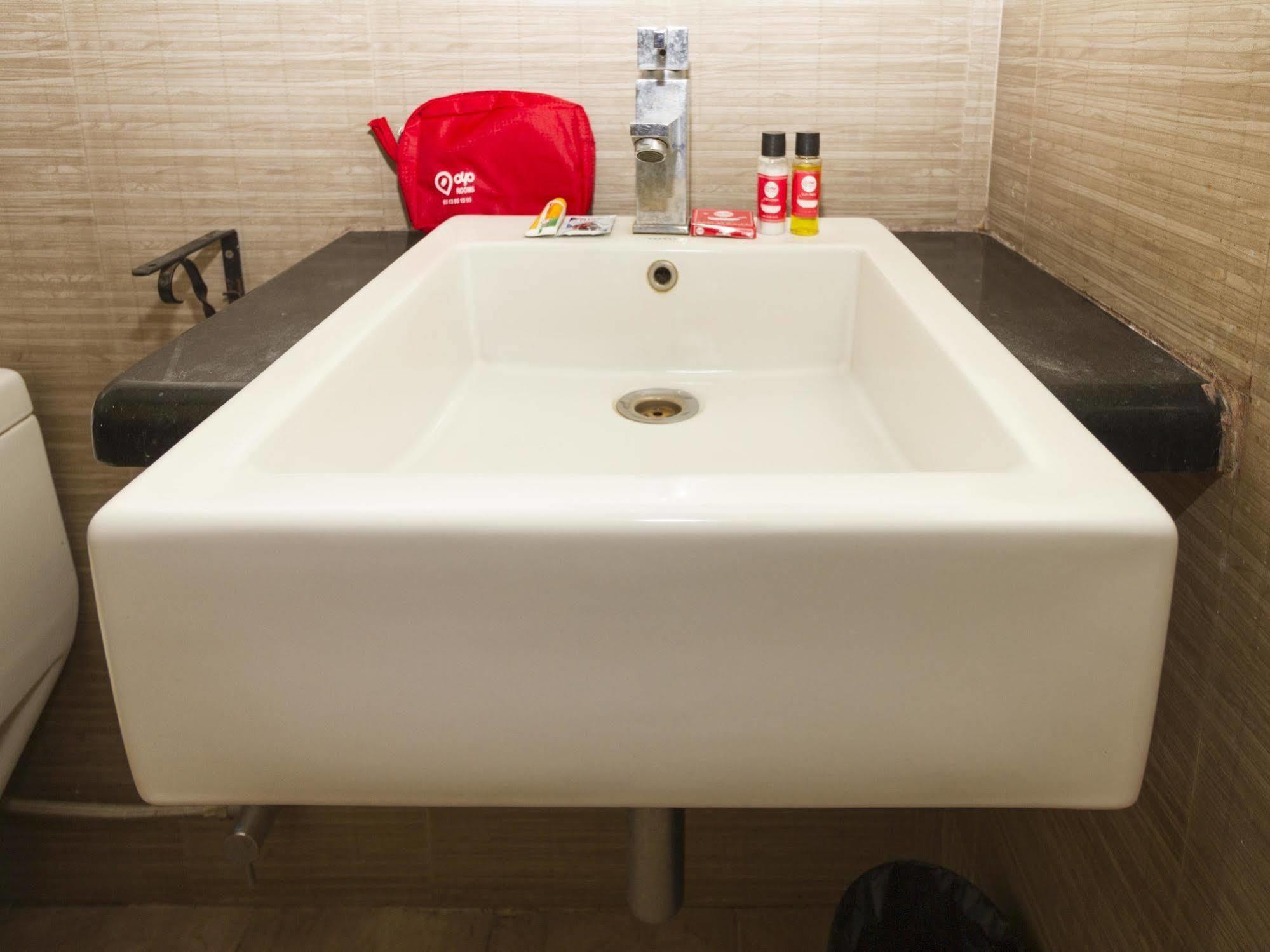 Oyo Rooms Rt Nagar บังกาลอร์ ภายนอก รูปภาพ